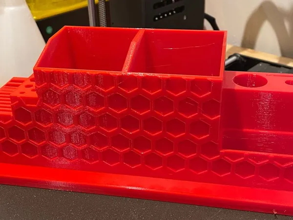 Organizer biurkowy z PETG — szufladki i uchwyty wydrukowane 3D
